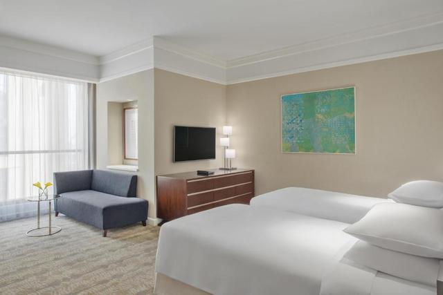 Partial Haram View Double room twin beds