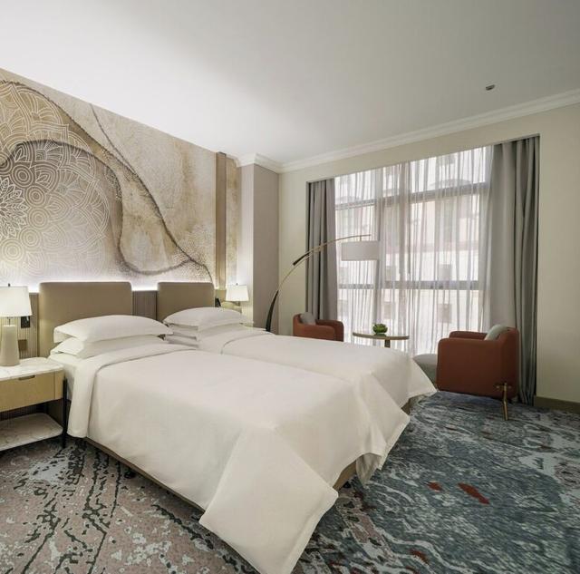 Double room with city view twin beds